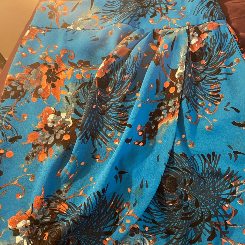 Beautiful print  pleated skirt